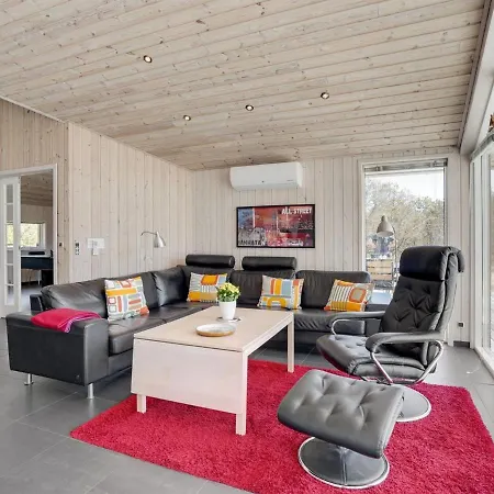 Holiday home Heidrun Aalbaek